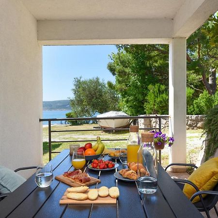 Malako Family Apartments Селине Экстерьер фото