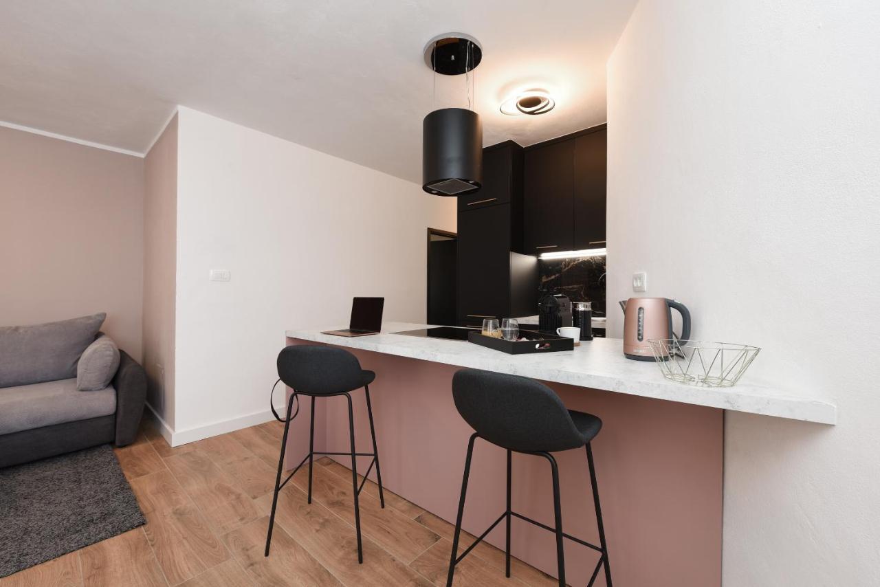 Malako Family Apartments Селине Экстерьер фото