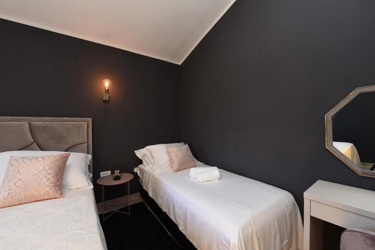 Malako Family Apartments Селине Экстерьер фото