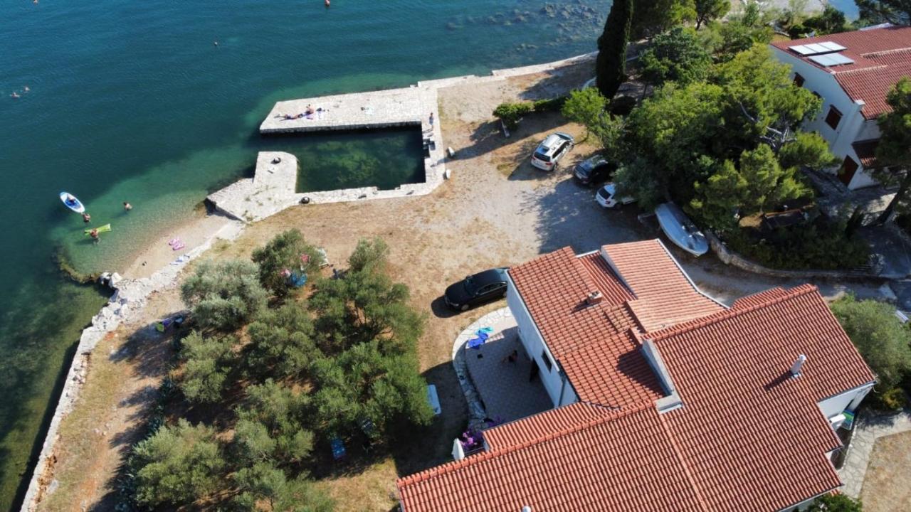 Malako Family Apartments Селине Экстерьер фото